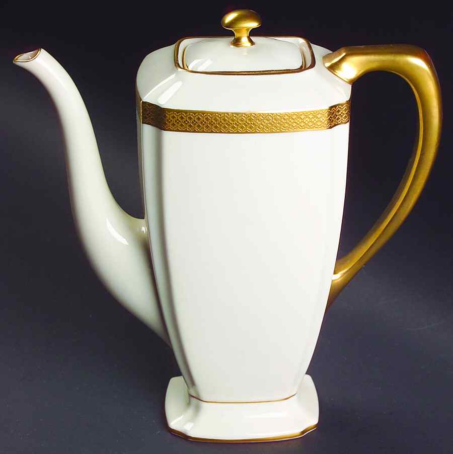 T6 Coffee Pot & Lid by Lenox-1
