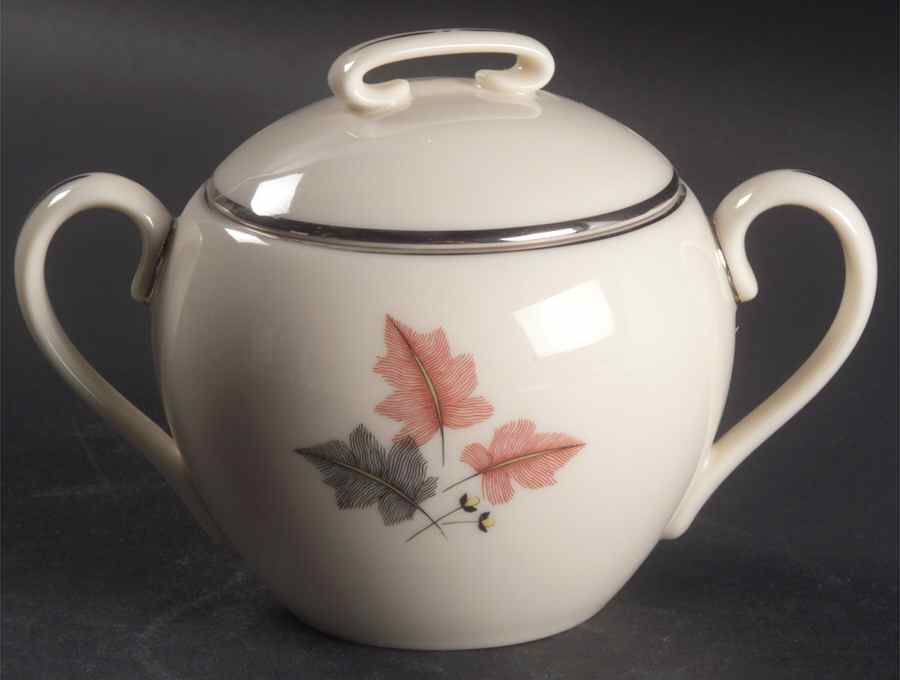 Trio Sugar Bowl & Lid by Lenox-1