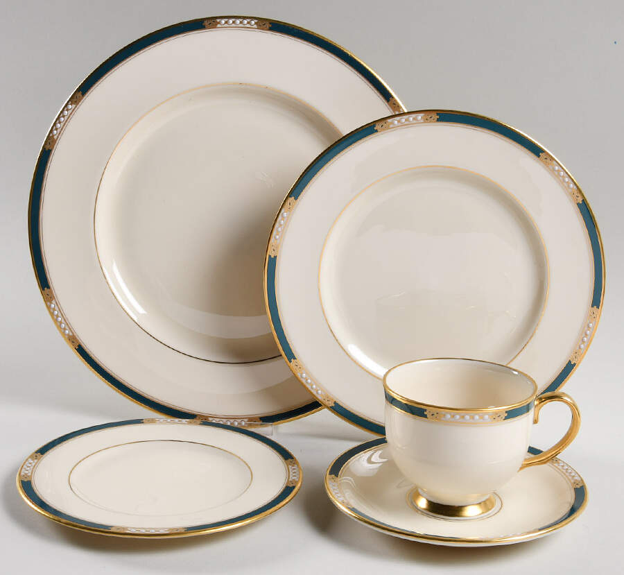 Union 40 Piece Estate Set by Lenox-1