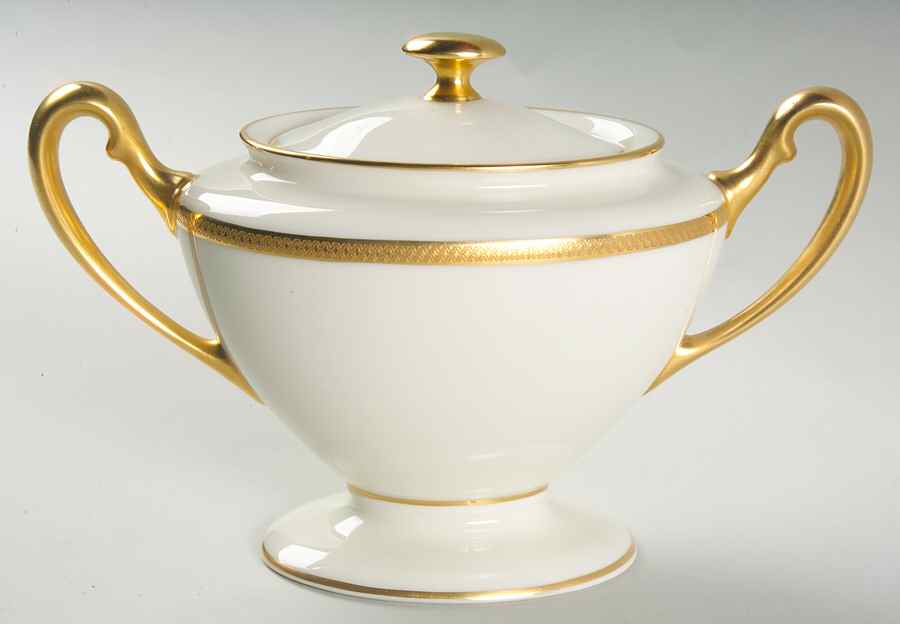 V36 Sugar Bowl & Lid by Lenox-1