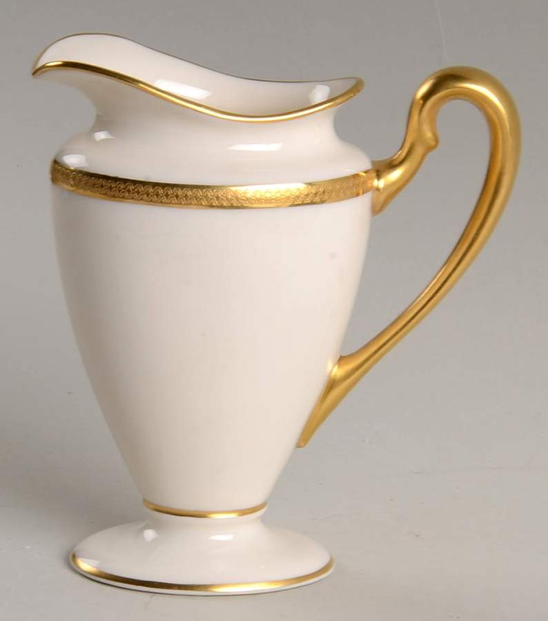 V36 Creamer by Lenox-1