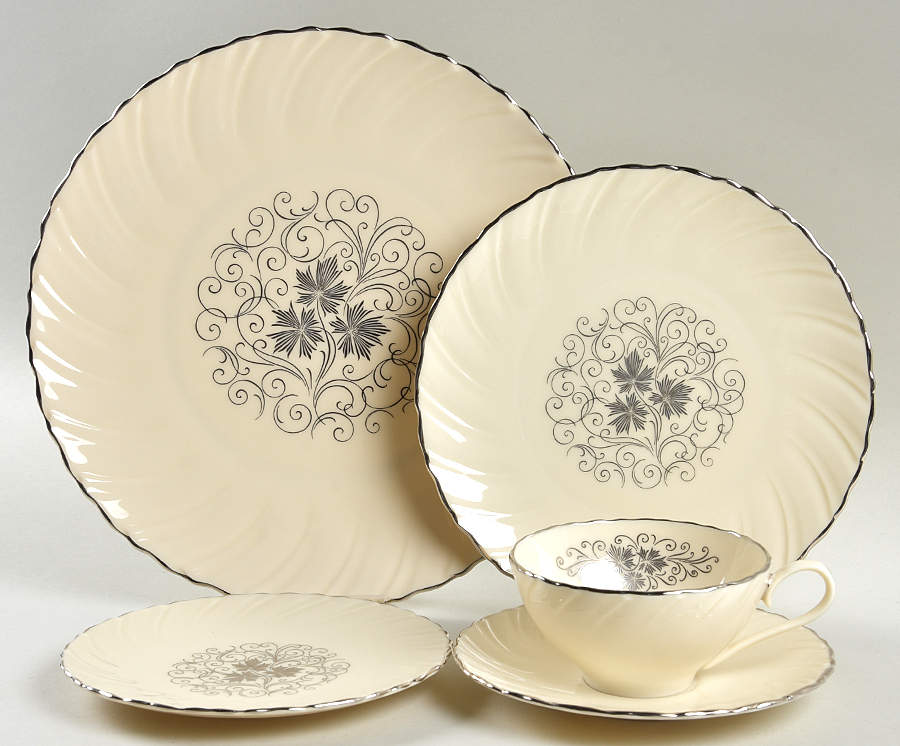 Valera 5 Piece Place Setting by Lenox-1