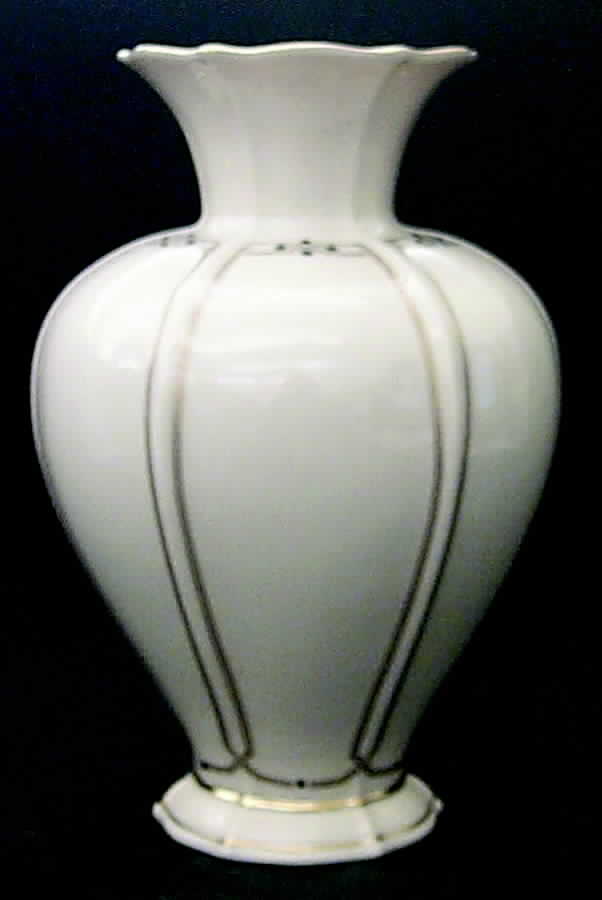Vanguard Collection (Giftware) 9" Vase by Lenox-1