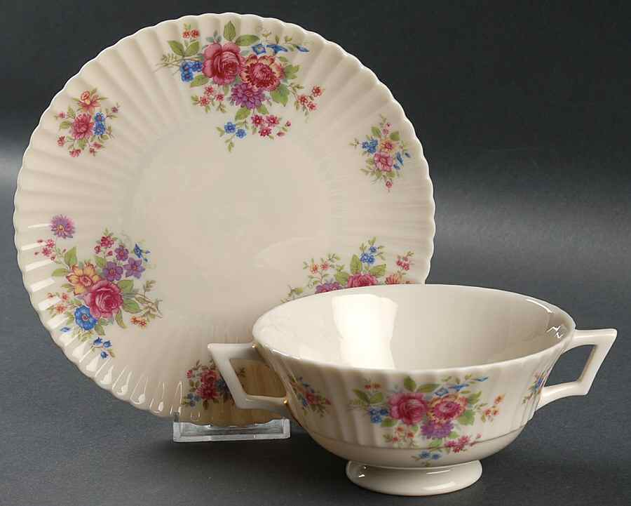 Victoria Footed Cream Soup Bowl & Saucer Set by Lenox-1