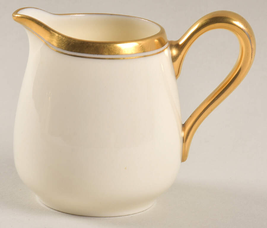 The Vondel Breakfast Creamer by Lenox-1