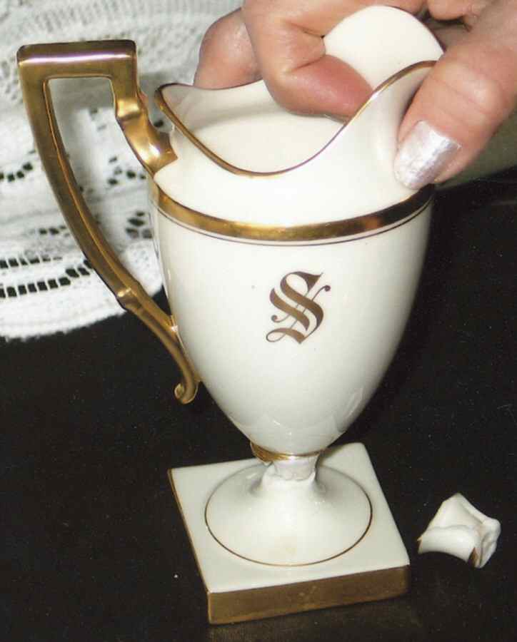 The Vondel Colonial Creamer by Lenox-1