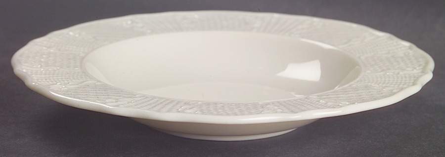 Washington Wakefield Off White Rim Fruit/Dessert (Sauce) Bowl by Lenox-1