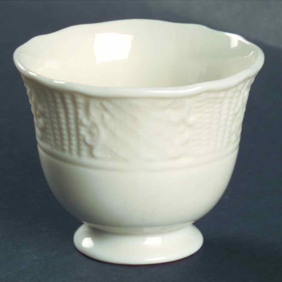 Washington Wakefield Off White Single Egg Cup by Lenox-1