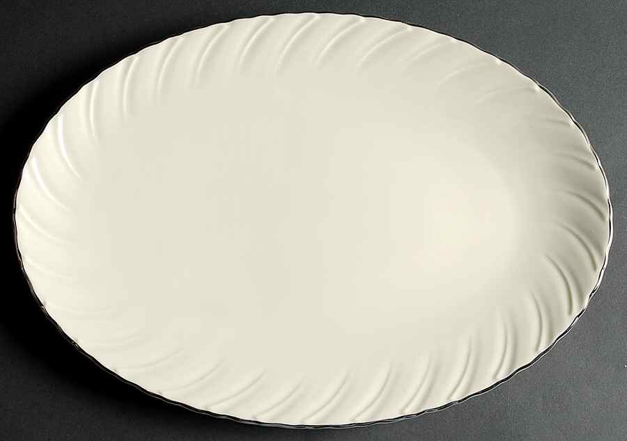 Weatherly 17" Oval Serving Platter by Lenox-1