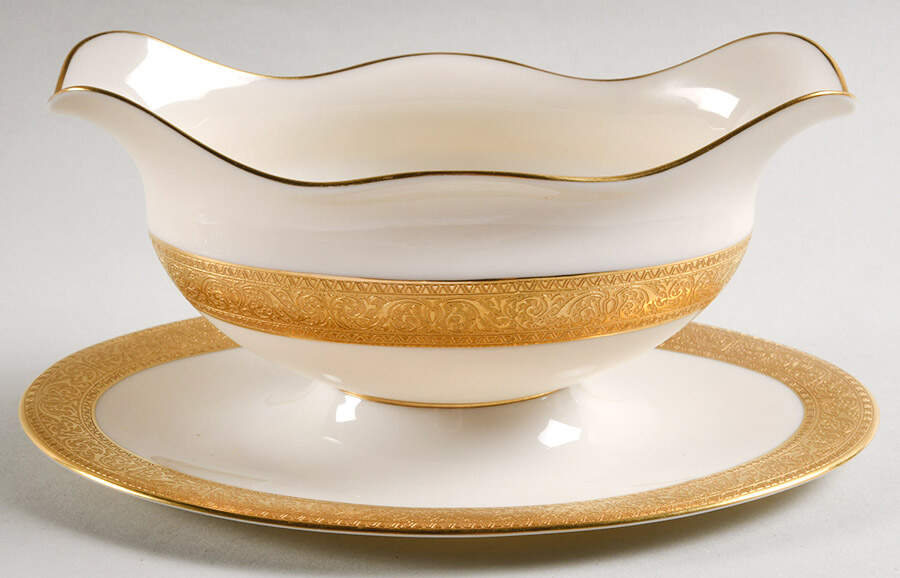 Westchester Gravy Boat with Attached Underplate by Lenox-1