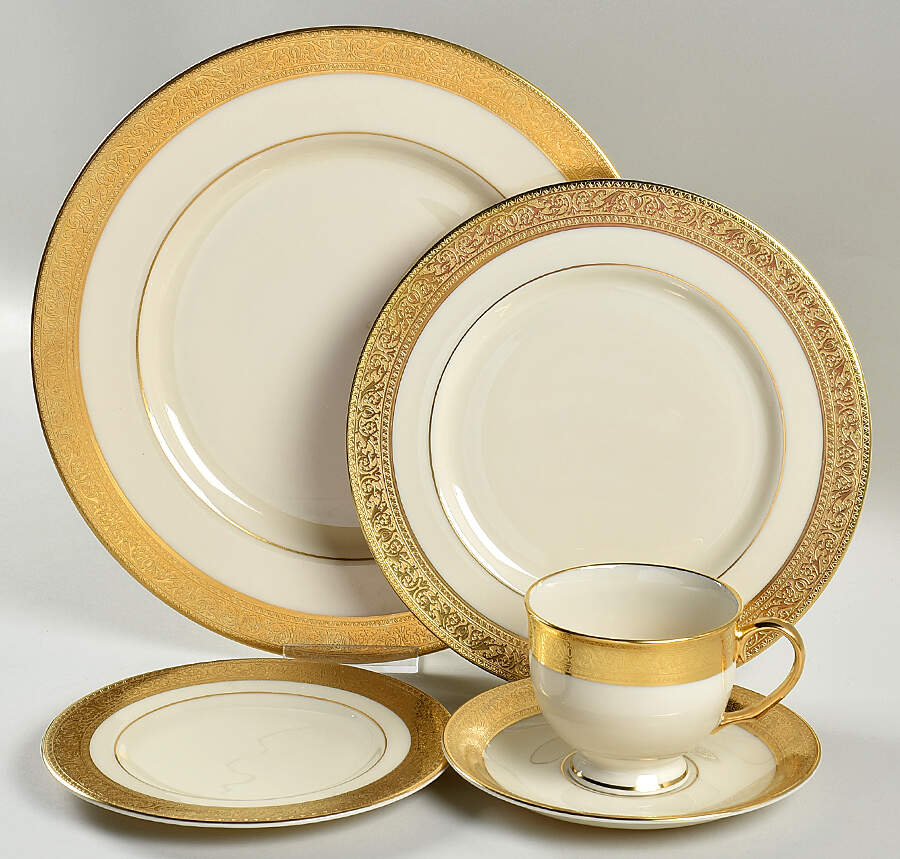 Westchester 40 Piece Estate Set by Lenox-1