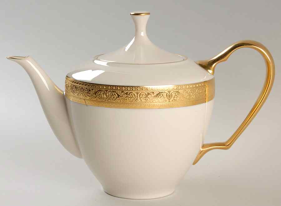 Westchester Teapot & Lid by Lenox-1