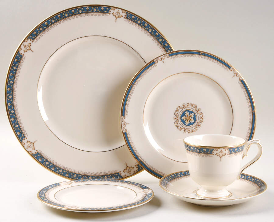 Whitley Manor 5 Piece Place Setting by Lenox-1