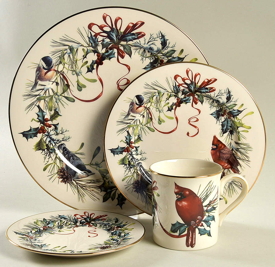 Winter Greetings 32 Piece Estate Set by Lenox-1