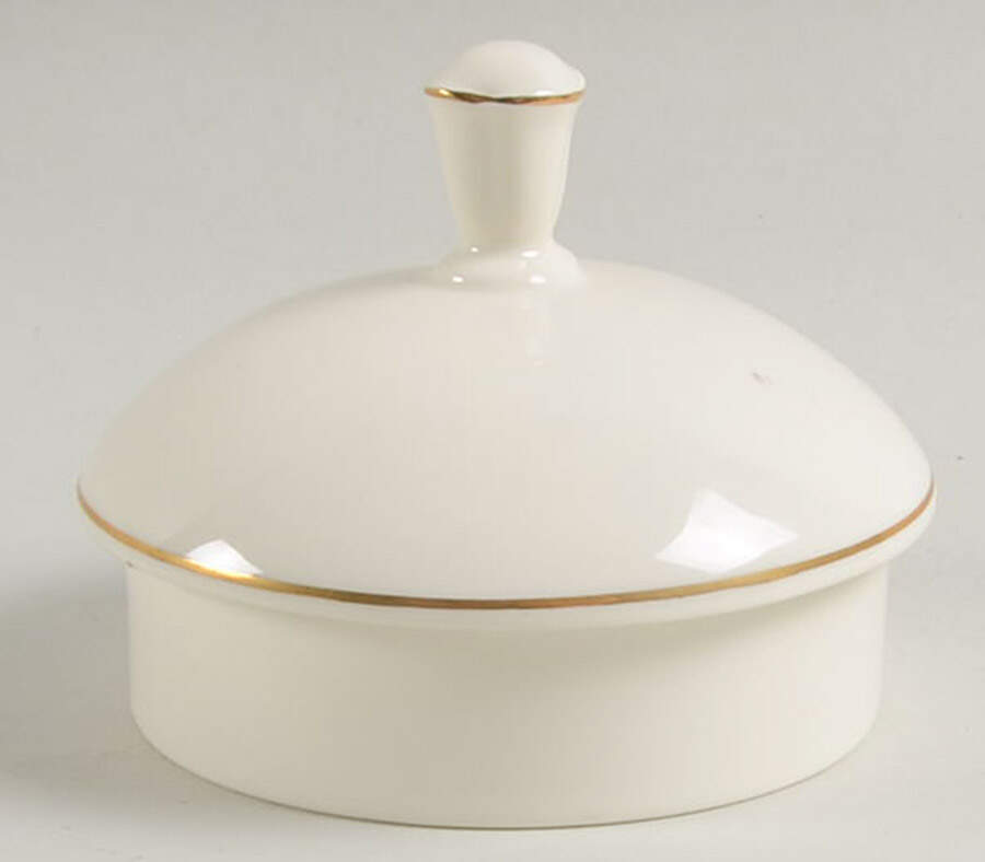 Winter Greetings Lid for Teapot by Lenox-1