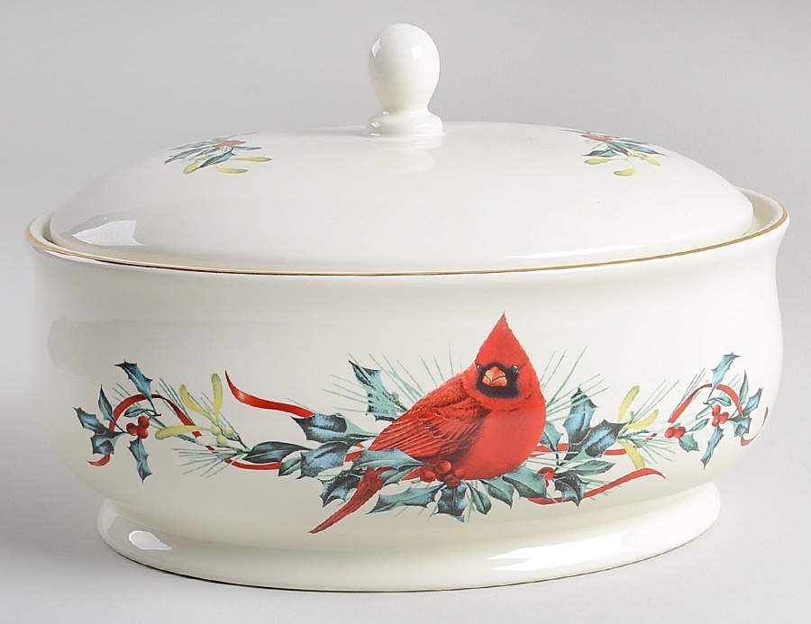 Winter Greetings 1 Quart Oval Covered Casserole by Lenox-1