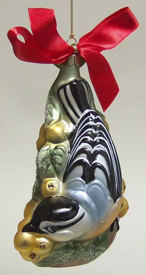Winter Greetings Glassware Ornament Nuthatch by Lenox-1