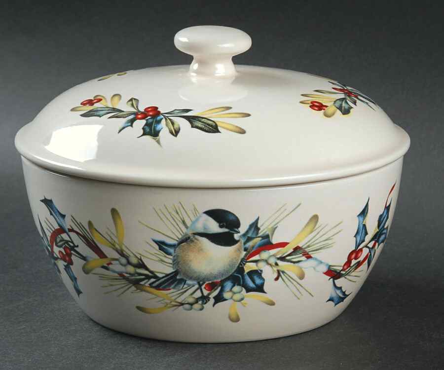 Winter Greetings 1 Qt Round Covered Casserole by Lenox-1
