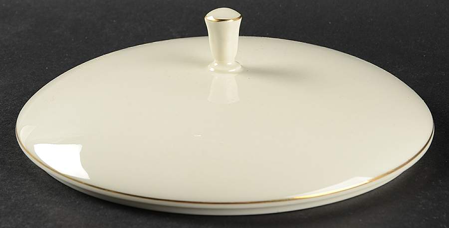 Winter Greetings Lid for Round Vegetable by Lenox-1