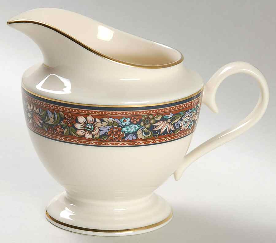 Witherspoon 1999 Shape Creamer by Lenox-1