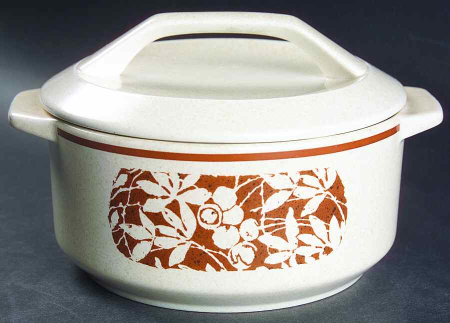Woodspice (Trim On Edge) 1.25 Qt Round Covered Casserole by Lenox-1