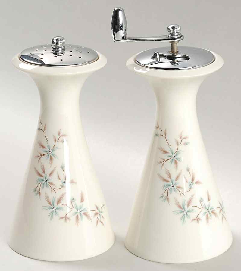 Wyndcrest Salt Mill & Pepper Mill Set by Lenox-1