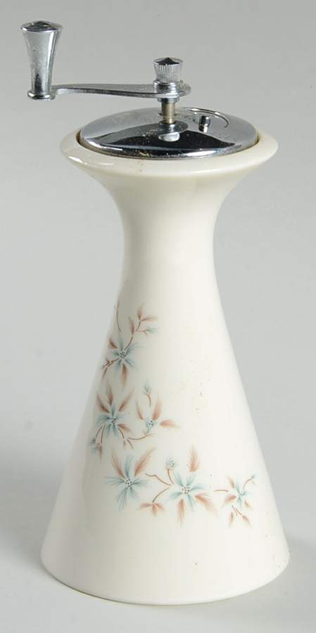 Wyndcrest Pepper Mill by Lenox-1