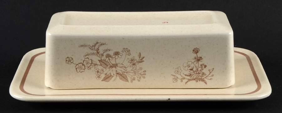 Wynnewood 1/4 Lb Covered Butter by Lenox-1