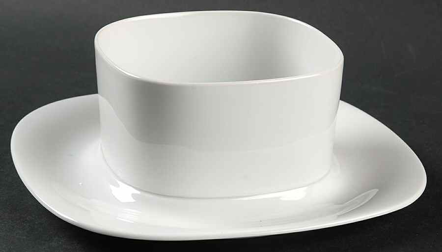 Transition Gravy Boat with Attached Underplate by Langenthal-1
