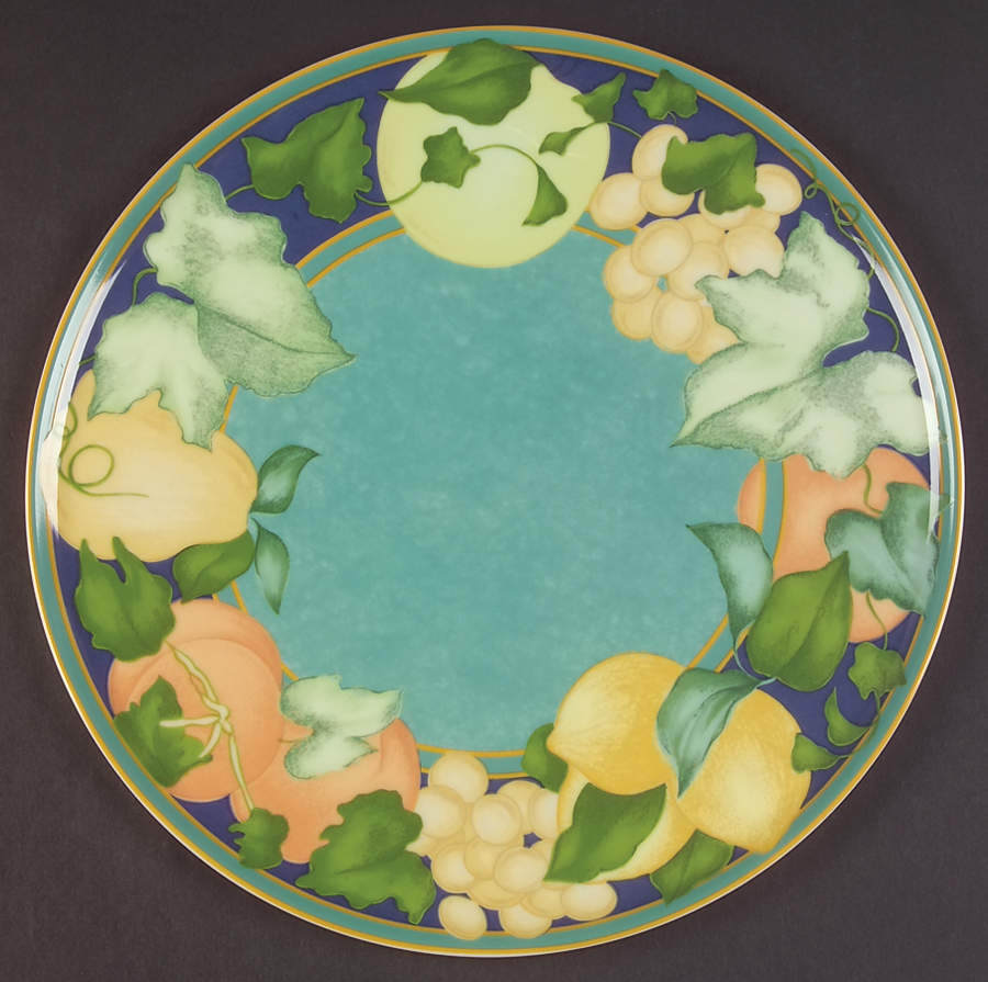Gourmandise Cake Plate by Laure Japy-1