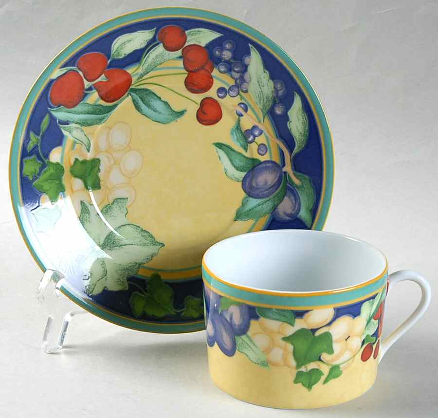 Gourmandise Flat Cup & Saucer Set by Laure Japy-1