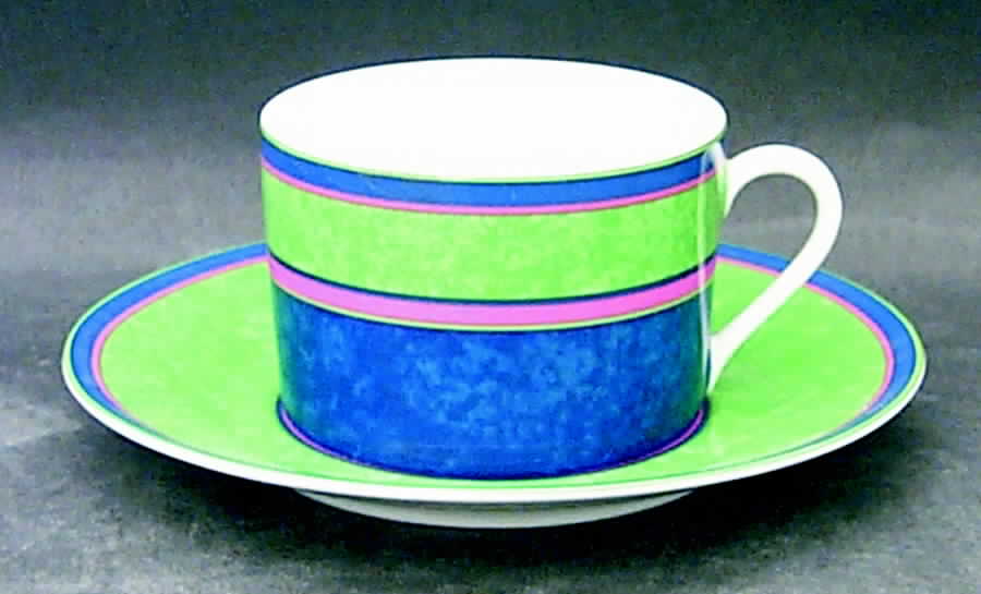 Terra Nova Flat Cup & Saucer Set by Laure Japy-1