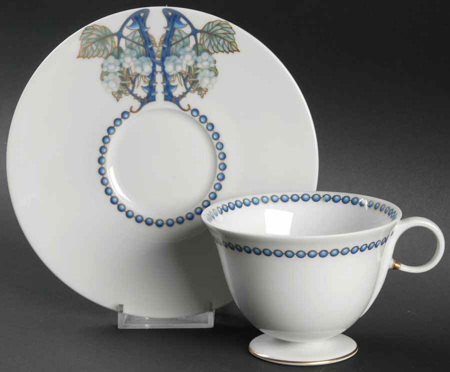 Mures (Blackberry) Footed Cup & Saucer Set by Lalique-1