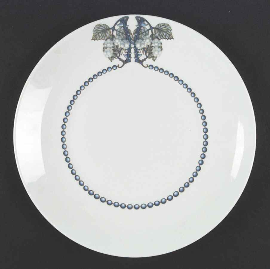 Mures (Blackberry) Dinner Plate by Lalique-1