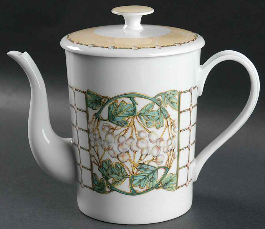 Perles Tea/Coffee Pot & Lid by Lalique-1