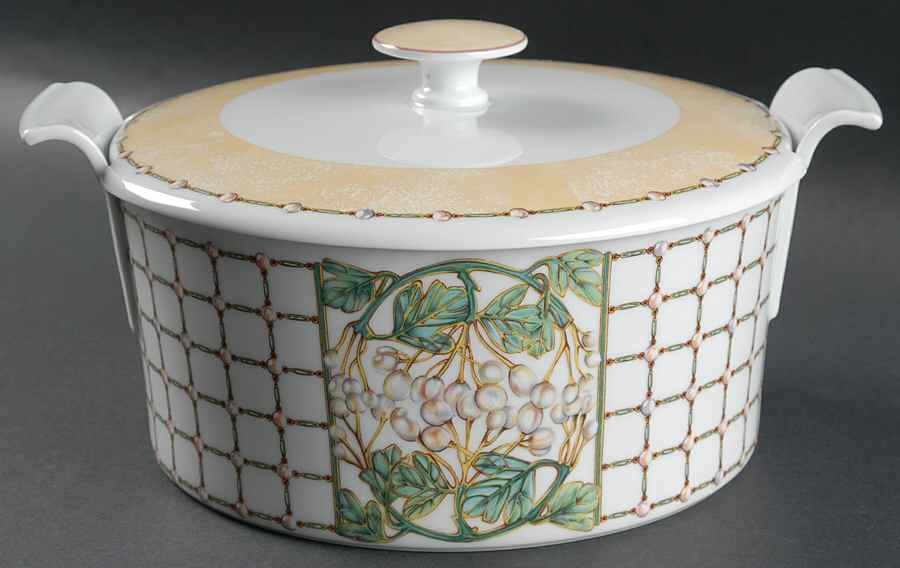 Perles Tureen &  Lid by Lalique-1