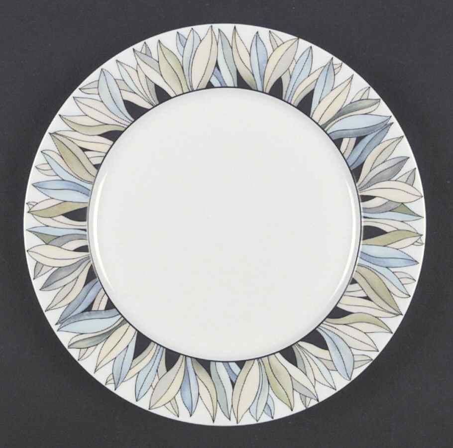 Savane Salad Plate by Lalique-1