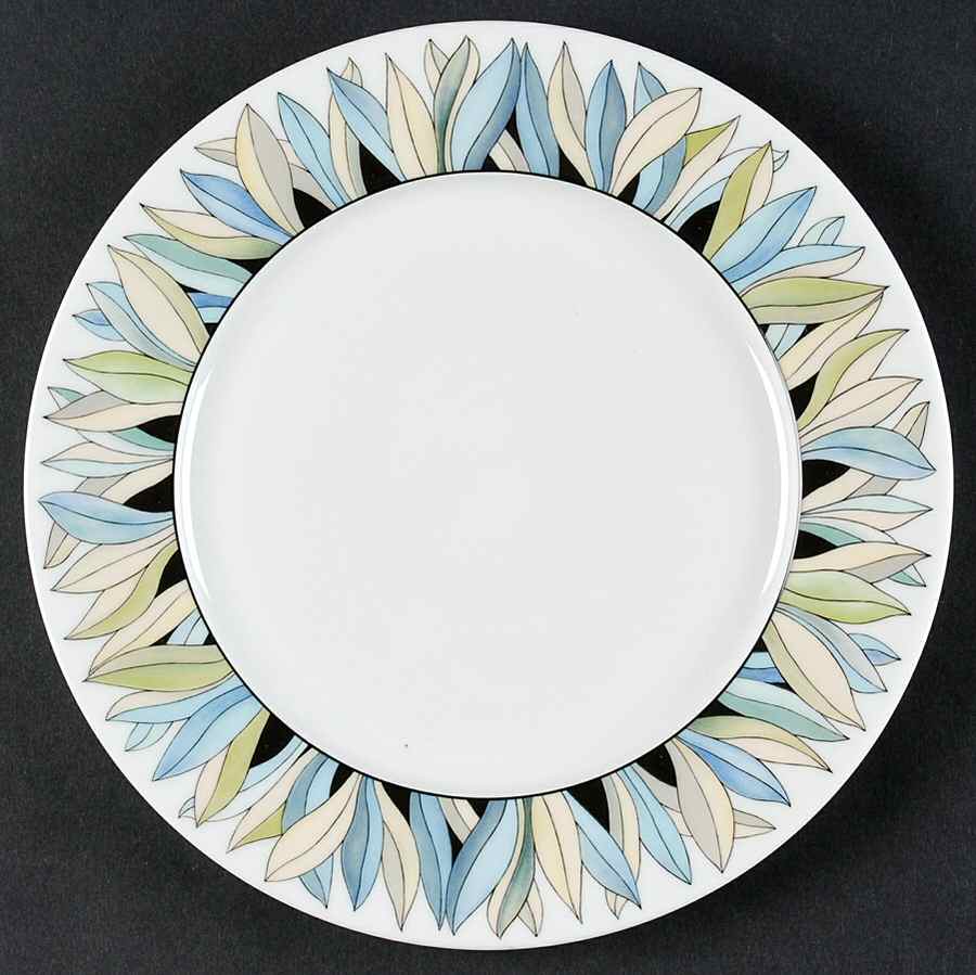 Savane Dessert Luncheon Plate by Lalique-1
