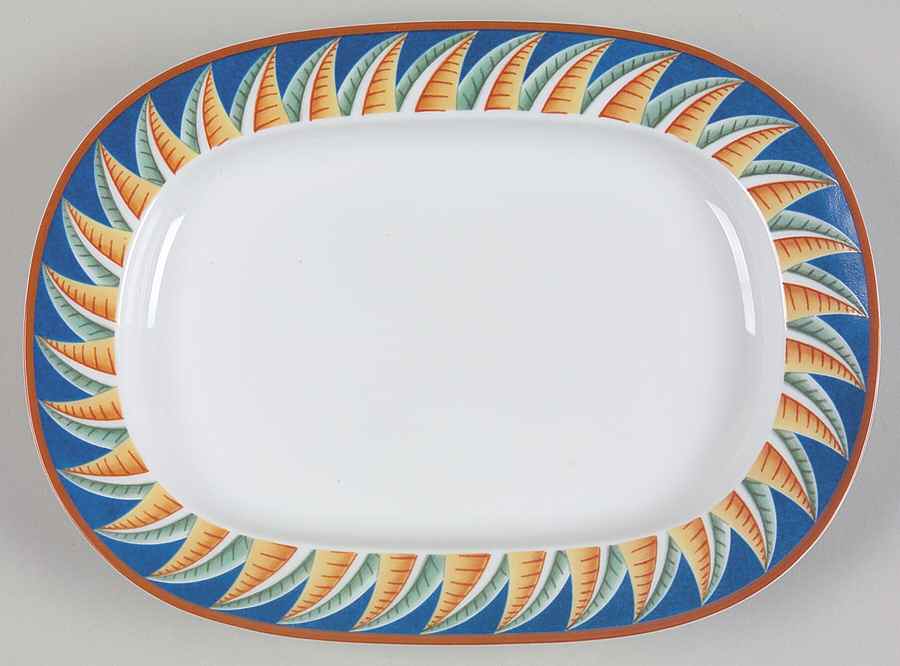 Soleil Pickle Dish by Lalique-1
