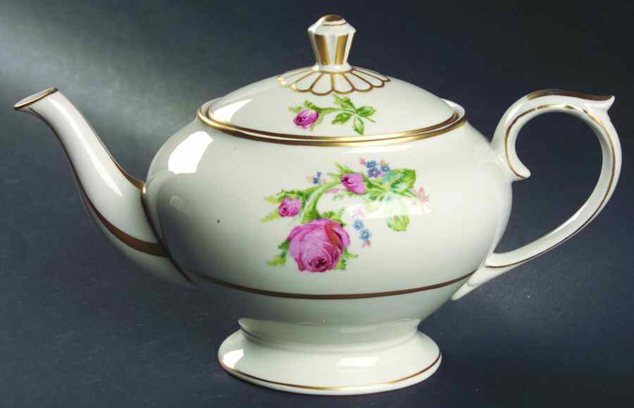Betty Lou Teapot & Lid by Lamberton-1