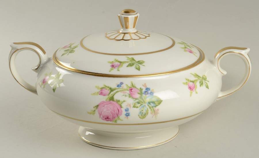 Betty Lou Round Covered Vegetable by Lamberton-1