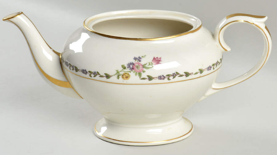 Doris Teapot No Lid by Lamberton-1