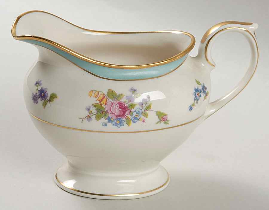 Elizabeth Leigh Creamer by Lamberton-1