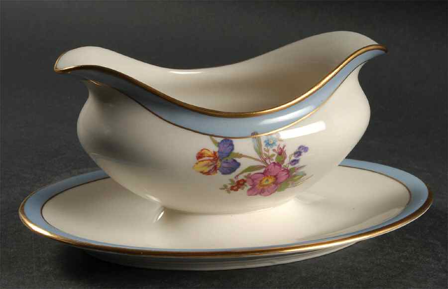 Hawthorne Gravy Boat with Attached Underplate by Lamberton-1