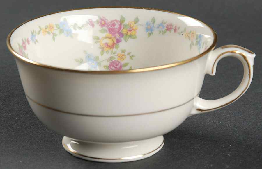 Peggy Shippen Footed Cup by Lamberton-1