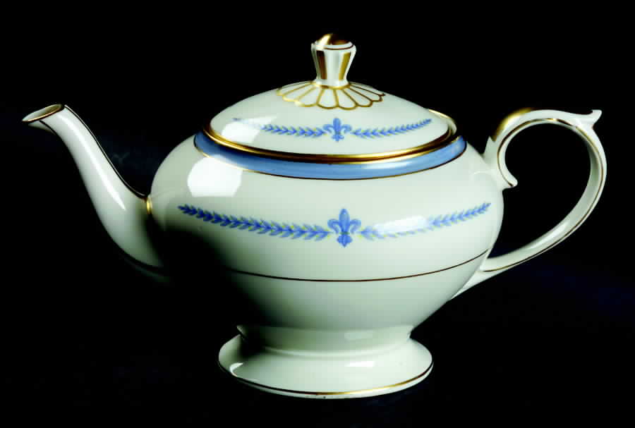 Puritan Teapot & Lid by Lamberton-1