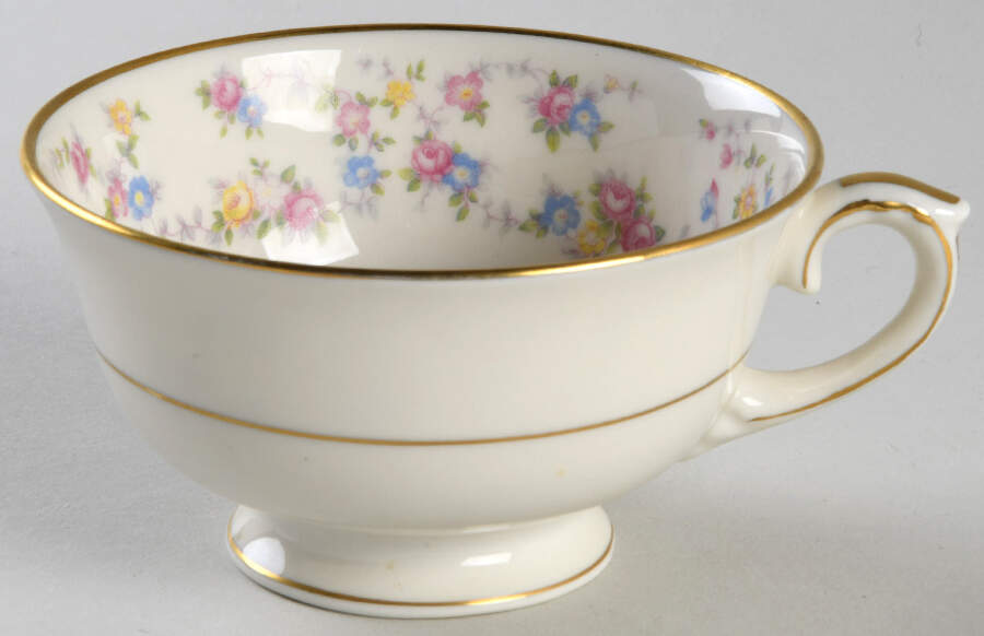 Reverie Footed Cup by Lamberton-1