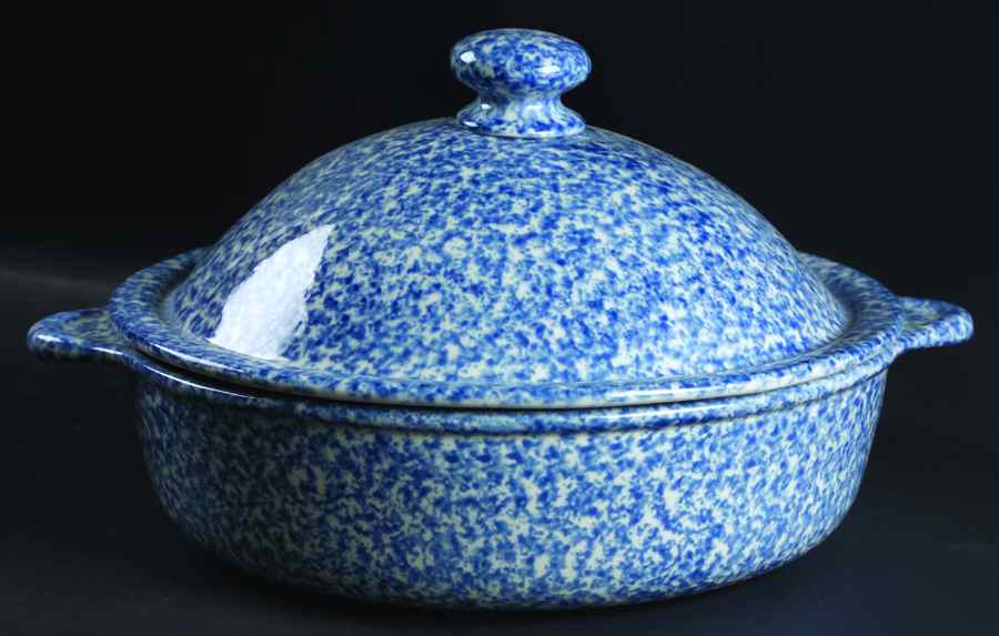Blue Stipple 2 Qt Round Covered Casserole by Los Angeles-1