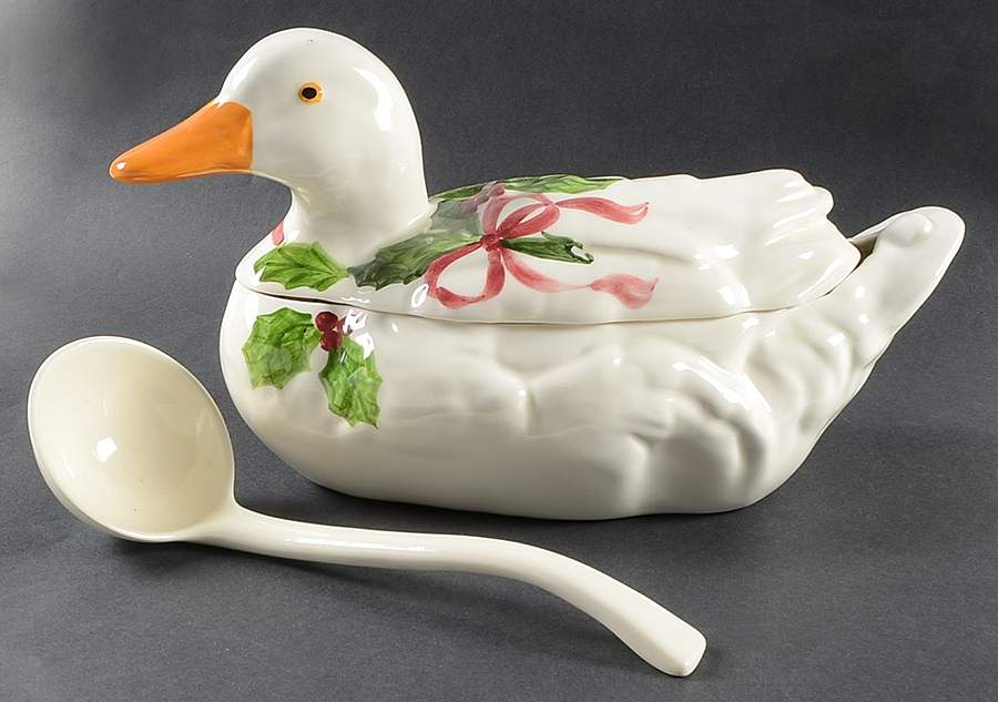 Holly (Green Trim) Figural Tureen & Lid with Ladle by Los Angeles-1