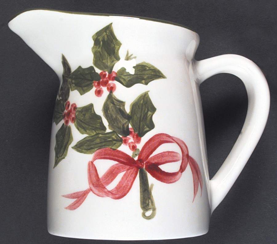 Holly (Green Trim) 48 Oz Pitcher by Los Angeles-1